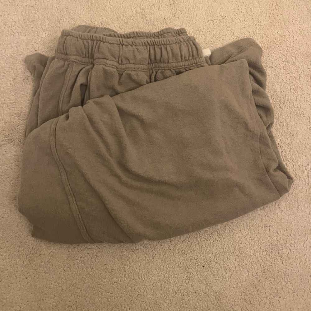Women’s Tan Bottoms